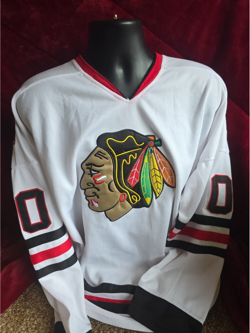 Vintage V CCM Griswold Chicago Blackhawks Jersey NHL Size 50 With Fight Strap